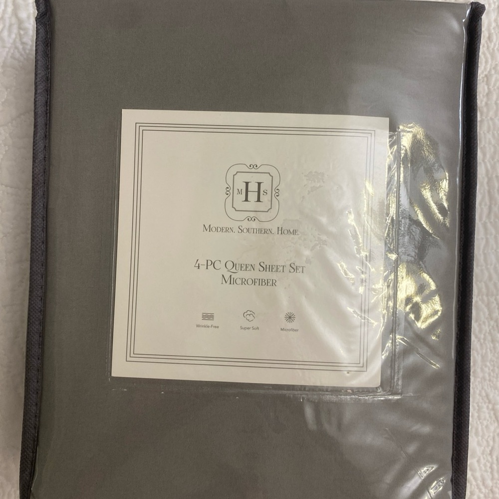 NWT Modern Southern Home Gray Wrinkle Free Microfiber Queen Sheet Set